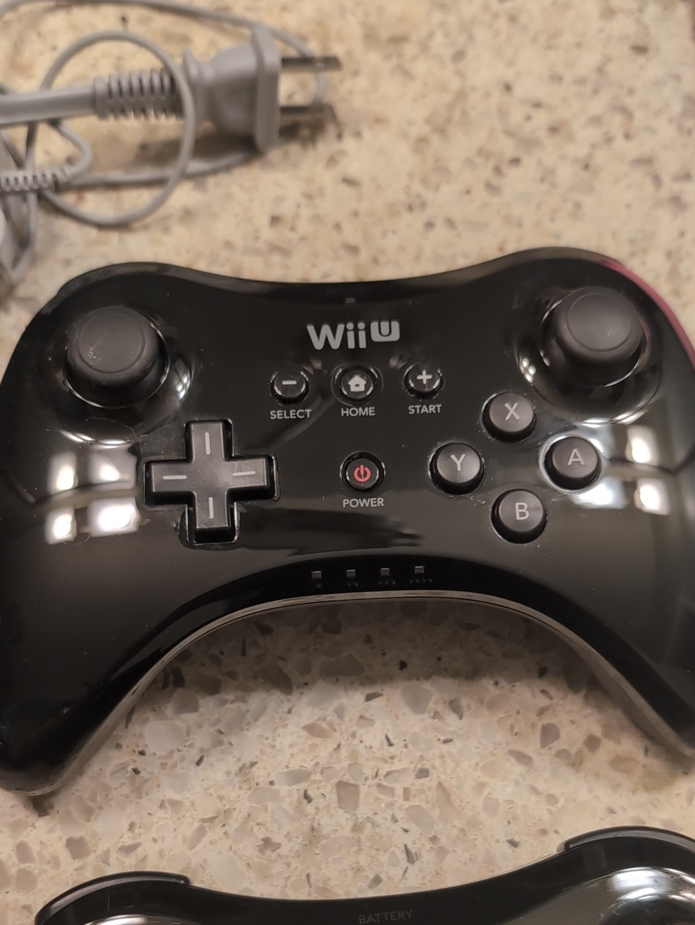 3 Wii U Wireless Controllers - Picture 3 of 4